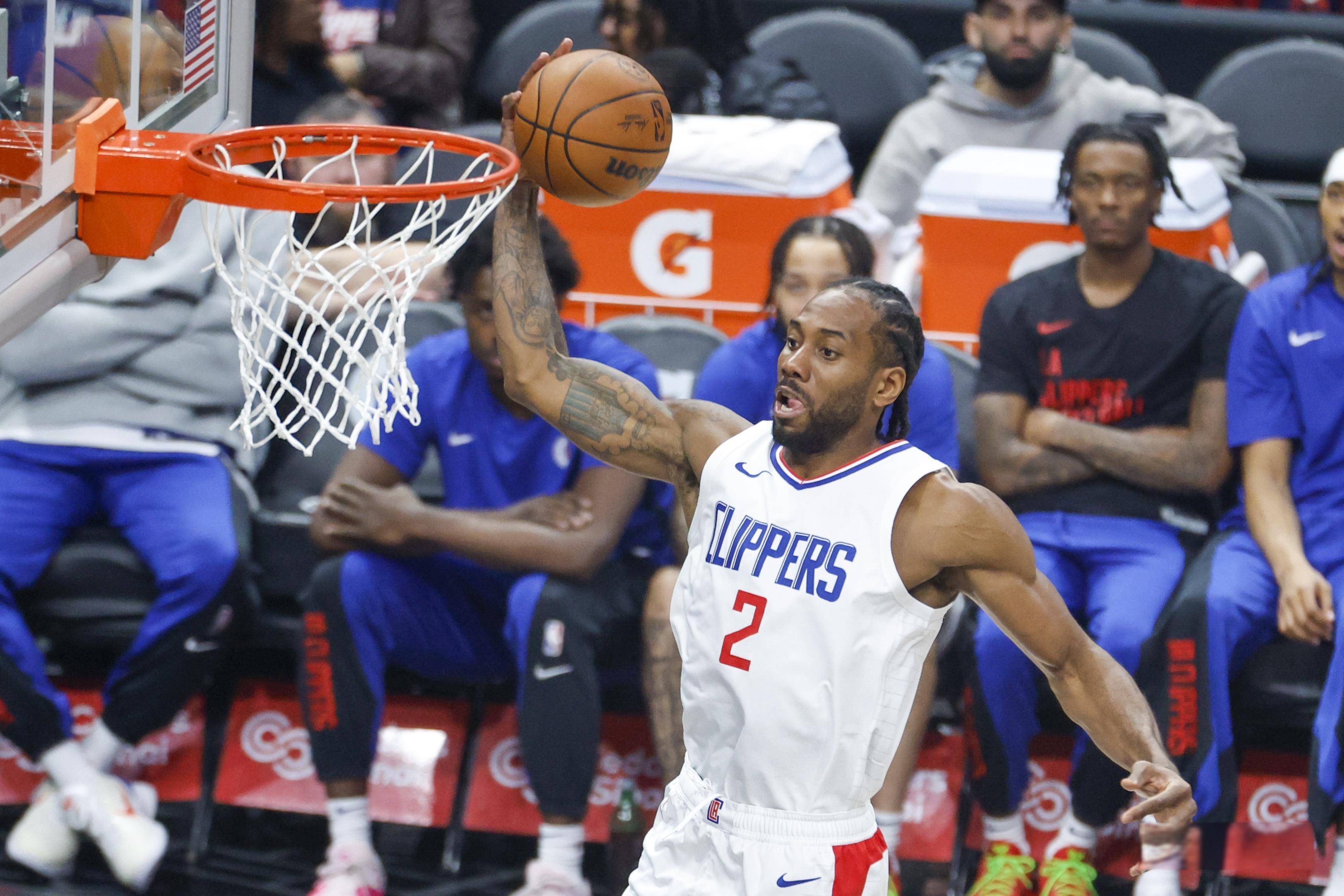 队员表现出色，成为球队的关键人物