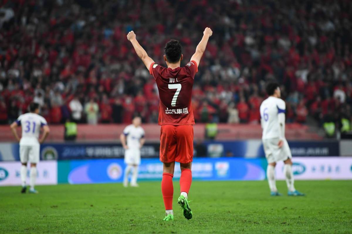 爱游戏登录-包含球员勇夺金靴奖，成为赛季大赢家的词条