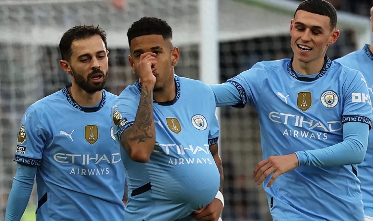 关于曼城与对手握手言和,战局胶着的信息 关于曼城与对手握手言和,战局胶着的信息