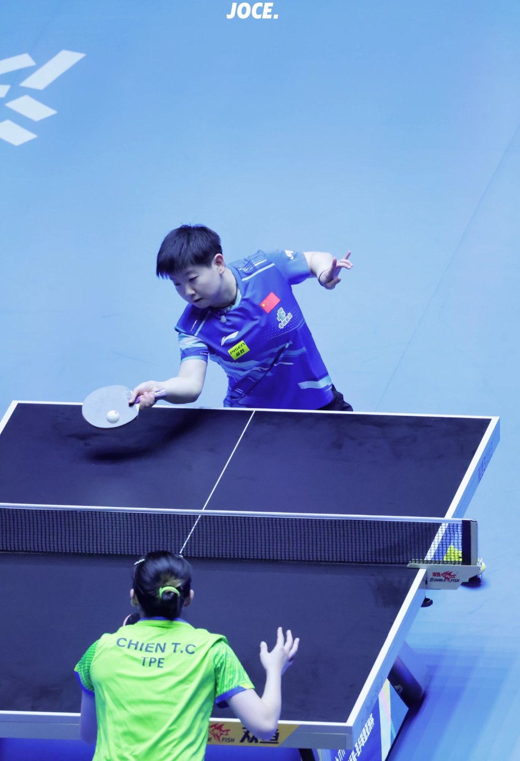 爱游戏官网-令人惊叹的足球比赛，女选手实力爆发