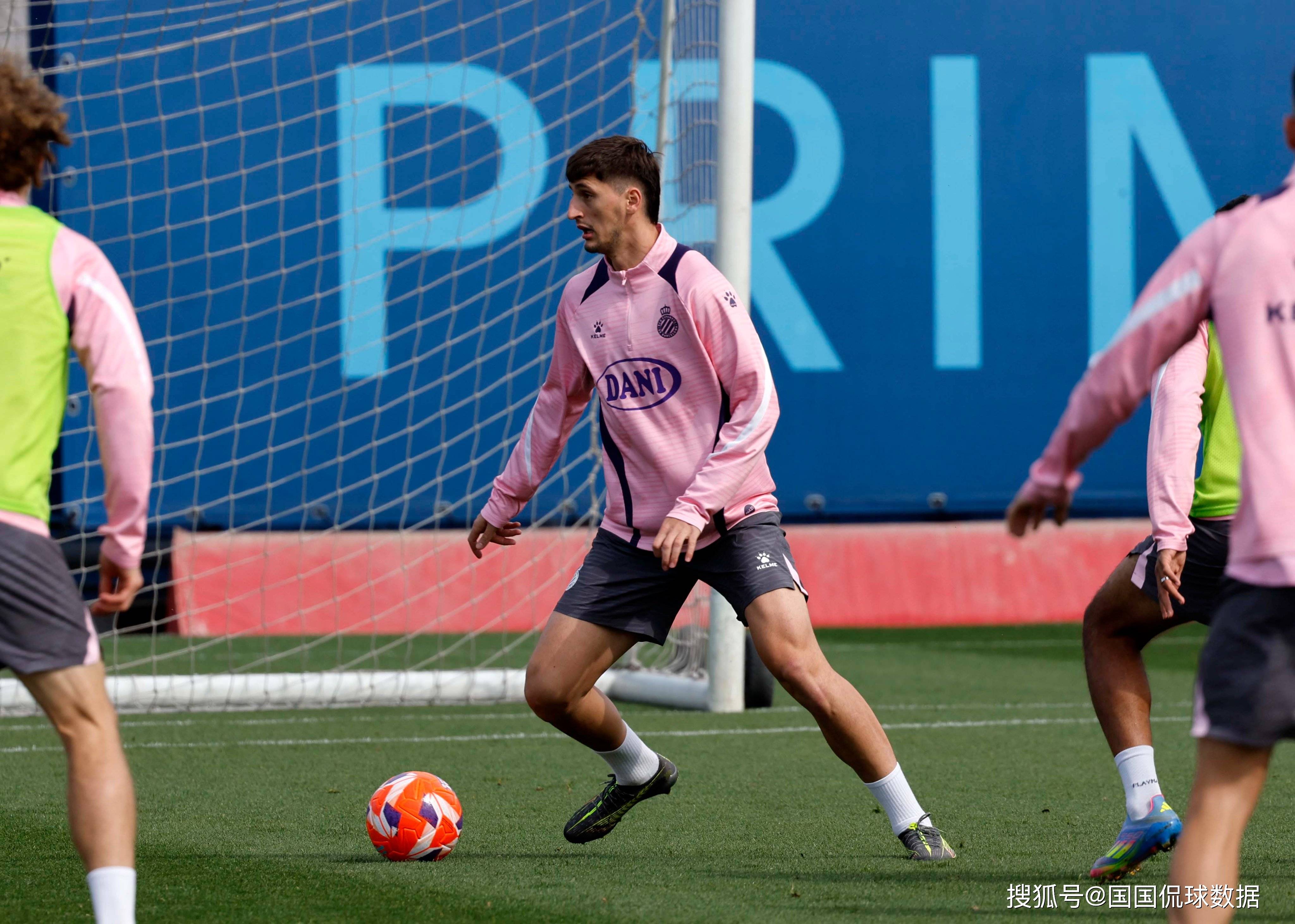 防守功臣：门将破坏对手的得分机会的简单介绍