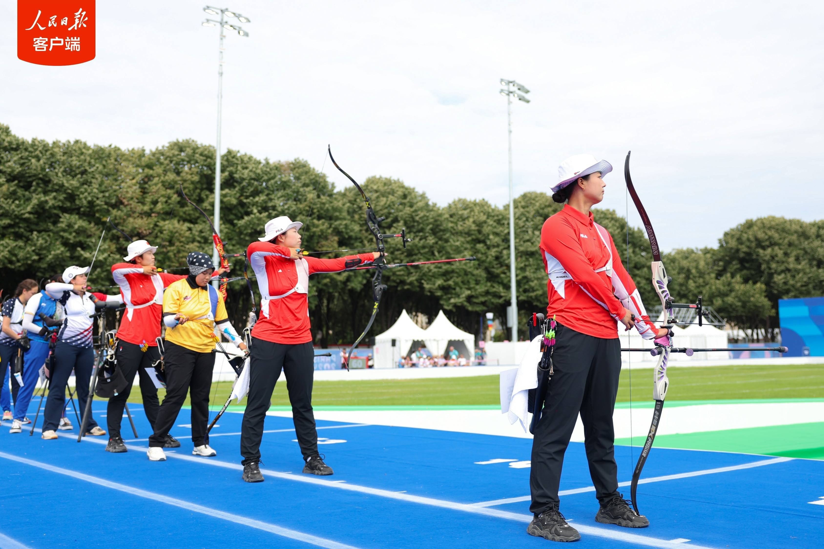 关于德国射箭选手用实力征服全场，获得荣誉的信息