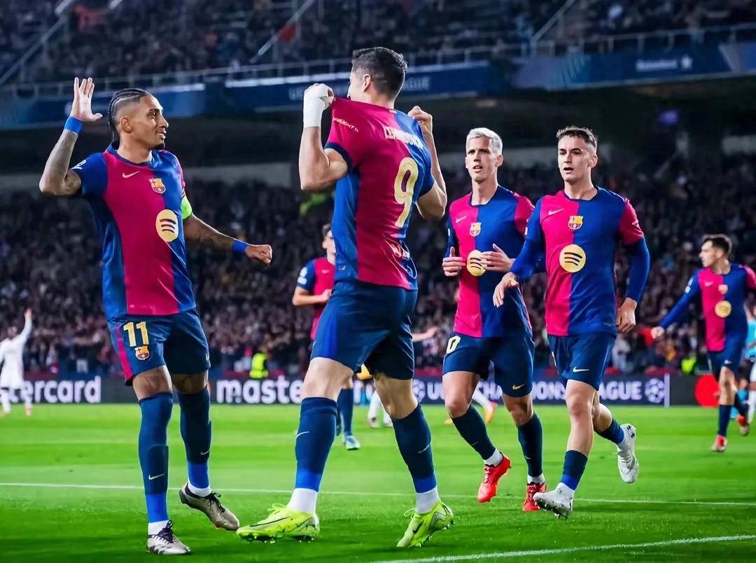 爱游戏app-瓦伦西亚主场深陷苦战，最终获胜