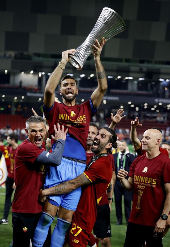 爱游戏官网-罗马遭受艰难失利，衰落势头难掩