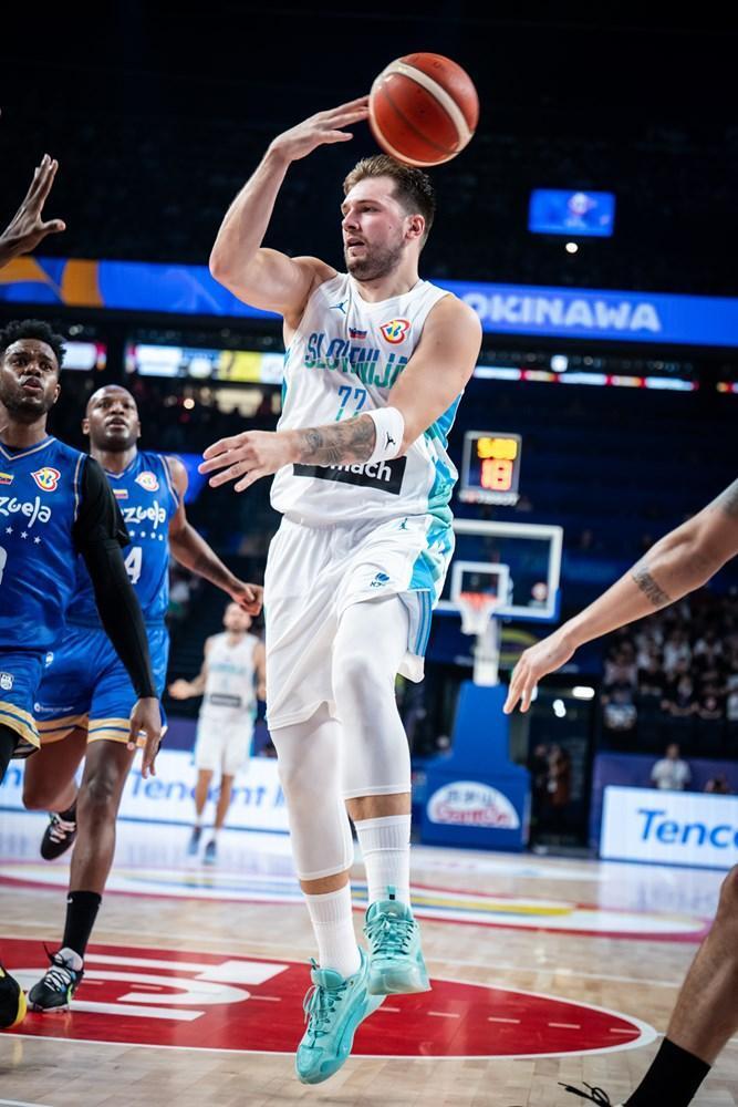 关于斯洛文尼亚男子篮球队赢得胜利,晋级的信息 关于斯洛文尼亚男子篮球队赢得胜利,晋级的信息