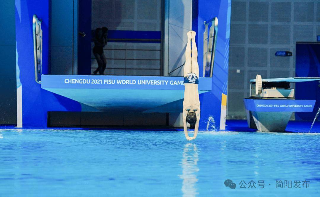 关于赤道几内亚选手在跳水比赛中获得高分的信息 关于赤道几内亚选手在跳水比赛中获得高分的信息