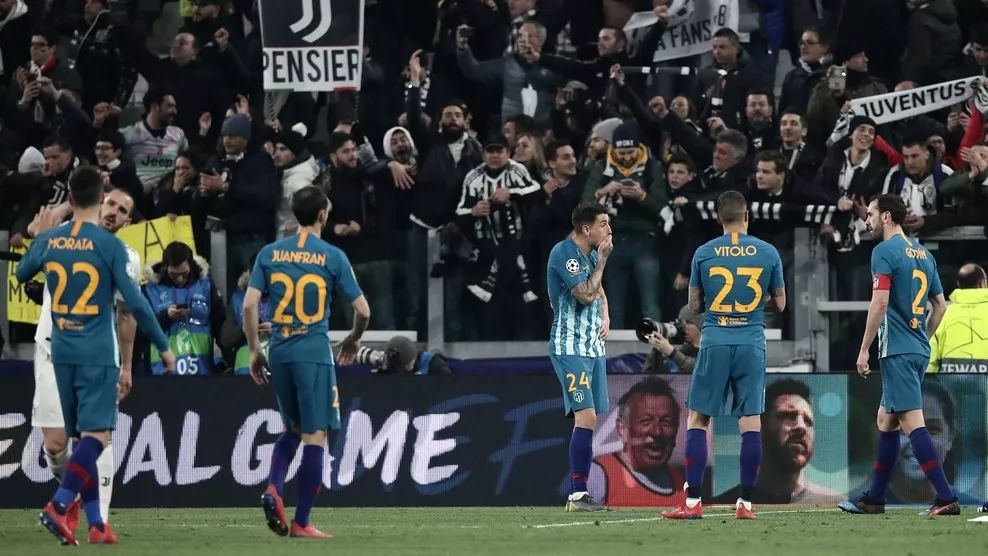 爱游戏官网-沙尔克战术失误，客场难以逆转比分