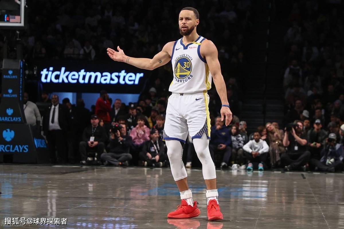 爱游戏官网-库里表现神勇，率勇士队逆转胜利
