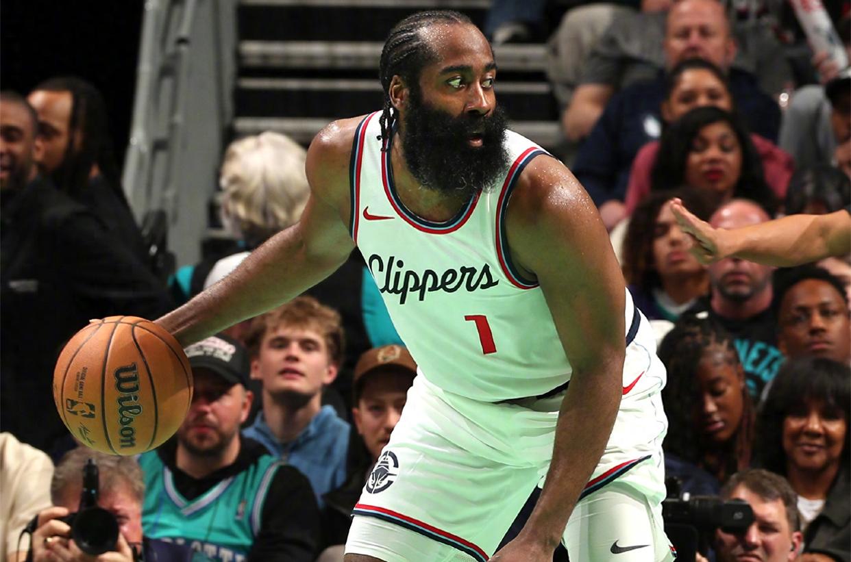 爱游戏官网入口-快船队逆转战胜黄蜂，实现惊险胜利