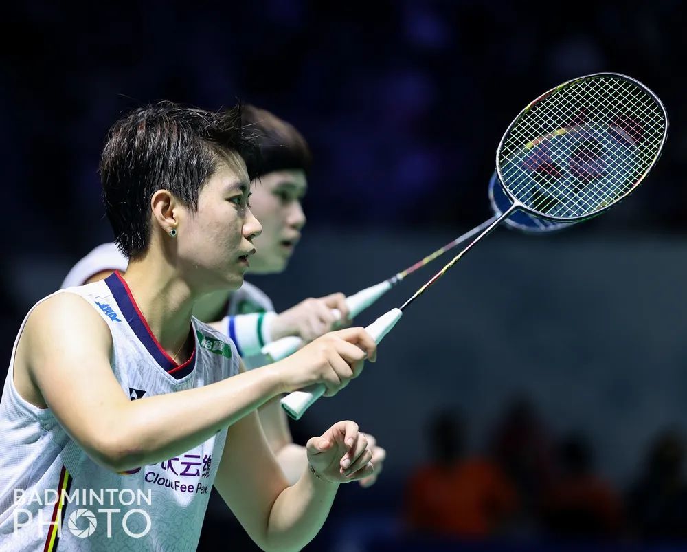 爱游戏网页版-马来西亚民族队客场逆袭，成功晋级下一轮比赛