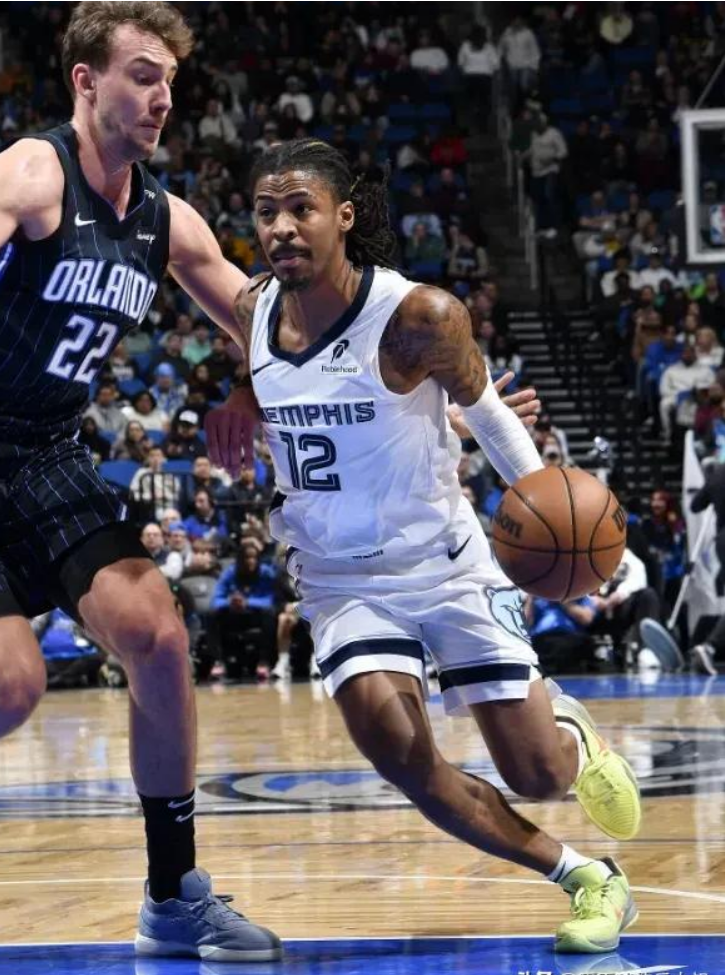 灰熊险胜公牛，莫兰特雄起领军得分