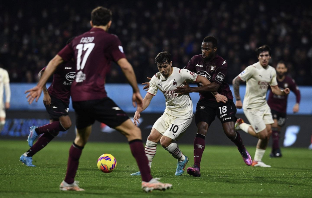 包含罗马主场大胜,振奋士气登顶积分榜的词条 包含罗马主场大胜,振奋士气登顶积分榜的词条