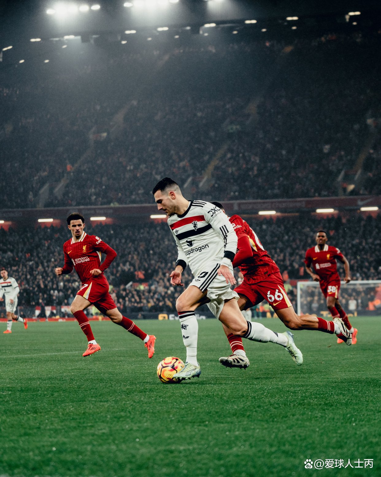 利物浦力克热刺,英超对弈再见惊心动魄的简单介绍 利物浦力克热刺,英超对弈再见惊心动魄的简单介绍